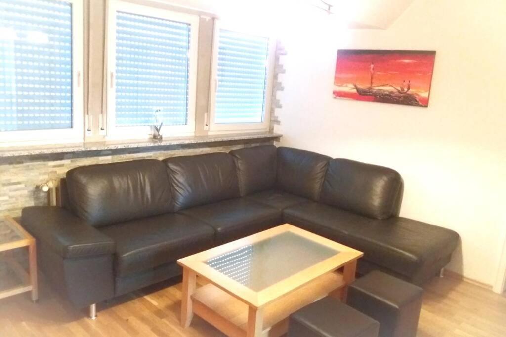 Neue, Helle Wohnung In Ludwigsburg, Nah Am Schloss Ngoại thất bức ảnh