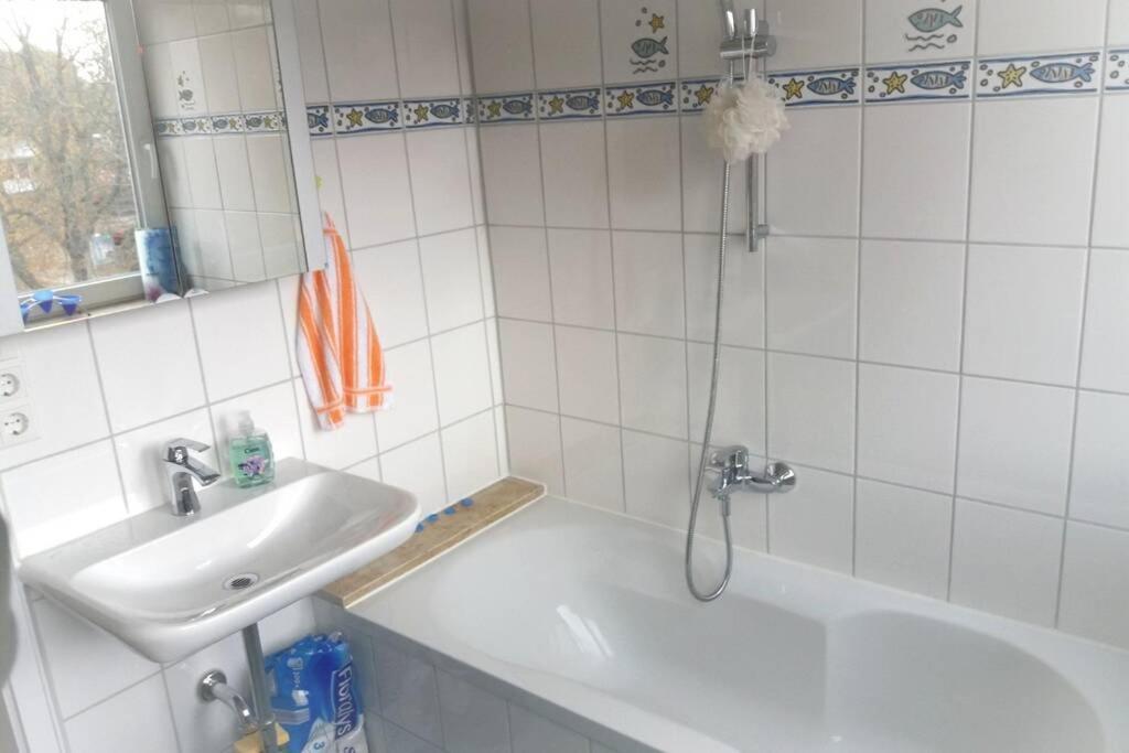 Neue, Helle Wohnung In Ludwigsburg, Nah Am Schloss Ngoại thất bức ảnh